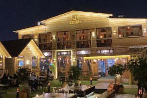 كافيه كوخ القمة خميس مشيط (السعر + المنيو + الموقع + أراء الناس)