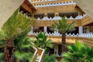 مطعم باب التراث أبها (السعر + المنيو + الموقع + أراء الناس)