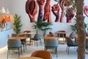 بتر بيكري أبها (السعر + المنيو + الفروع + أراء الناس)